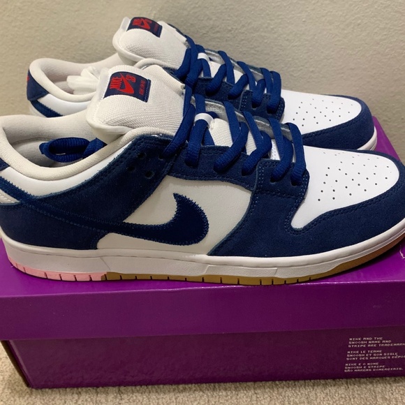 Nike SB Dunk Low Los Angeles Dodgers Size 11 Style #DO9395-400 - Picture 1 of 10